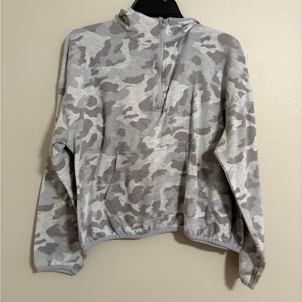 Olive & Oak Light Gray Camo Pullover